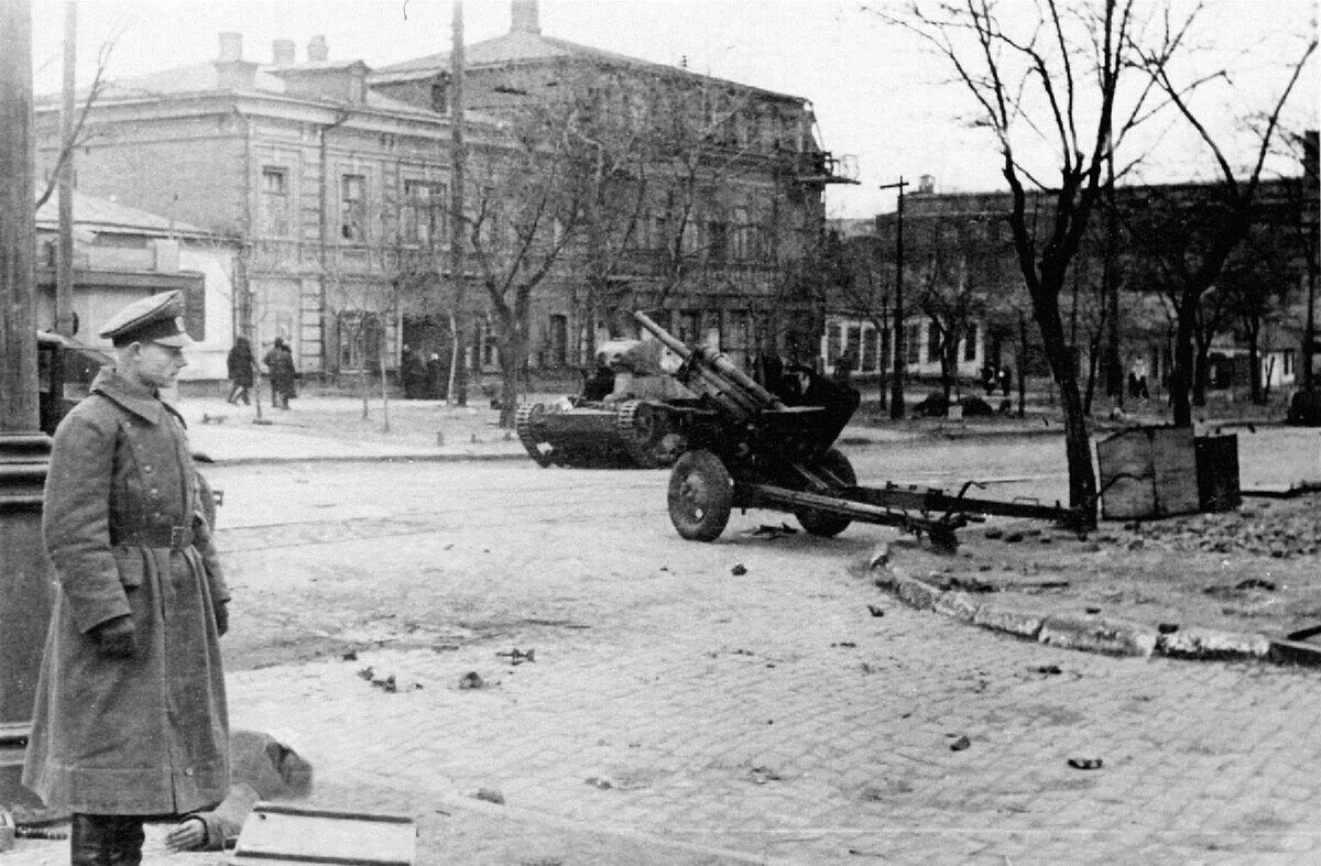 буденовский -варфоломеева ноябрь 1941.jpg