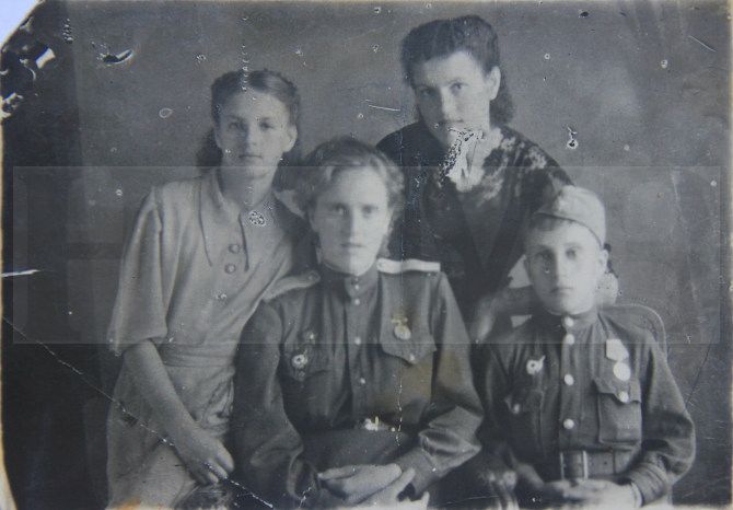 6910-1153.JPG