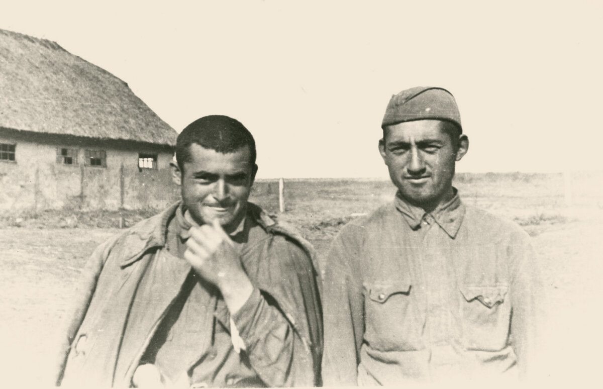 Original WK2 Konvolut 18 Fotos I. IR 70 Russland DUBNO Ukraine 1941 POW #41_09.JPG