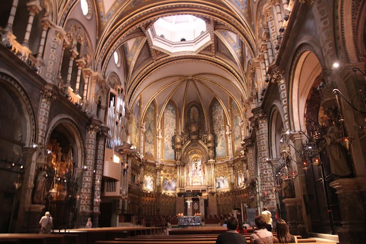 44__720x550_hall.jpg