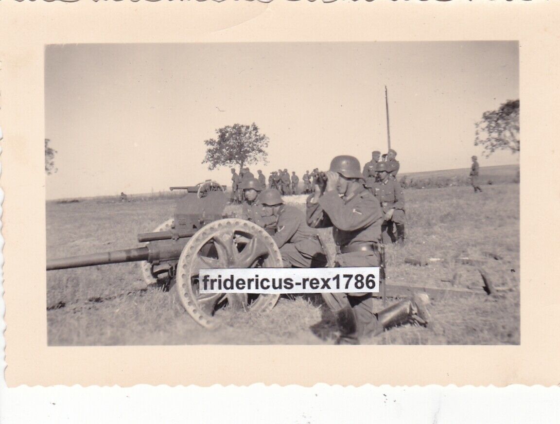 Foto-Panzerjager-mit-Beute-Pak-Kanone-Geschutz-Ausbildung-_57.jpg