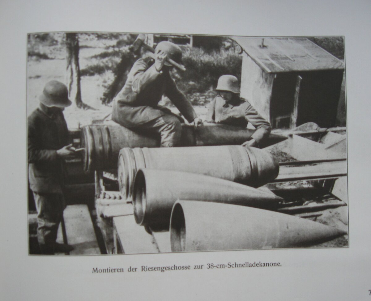 050.JPG
