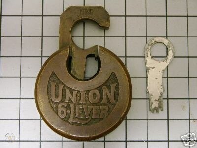 union-6-lever-brass-pancake-padlock-lock-with-key_1_6f67c9e295c6bd8e9a7d66afdebee0c0.jpg