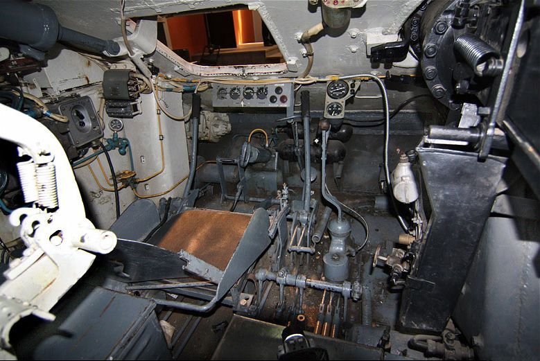 scale_2400.jpg