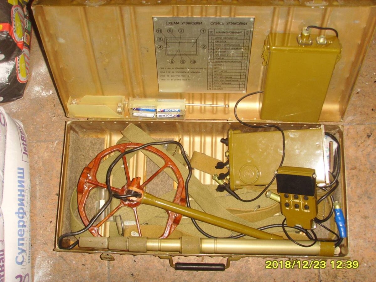 23784902_2411.jpg