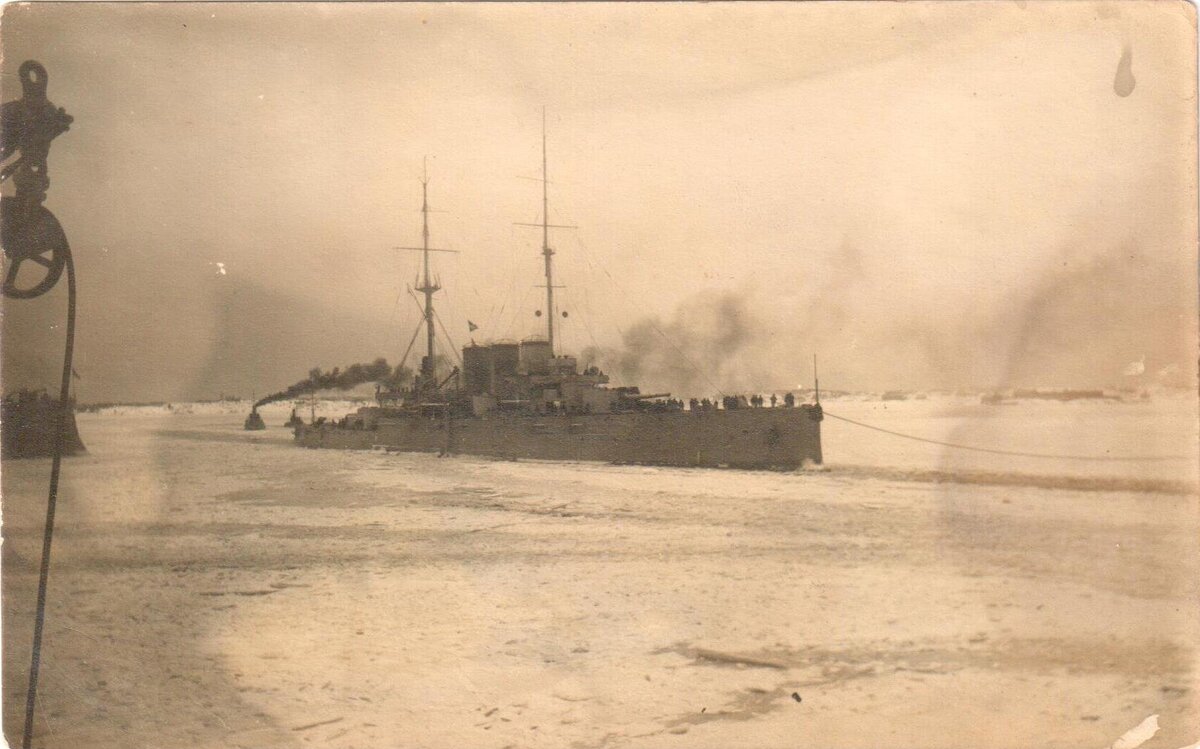 Крейсер Рюрик 1915г.s.jpg