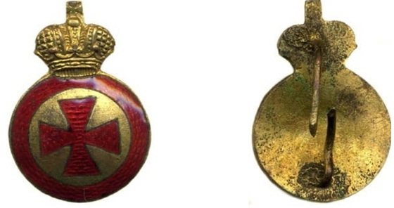 Знак ордена Святой Анны 4-й степени.jpg