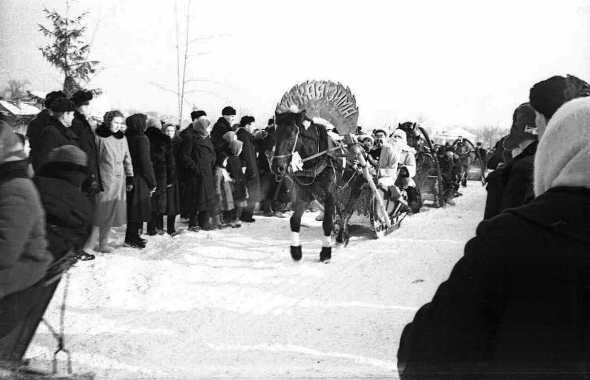 Углич, 1960е. Проводы зимы..jpg