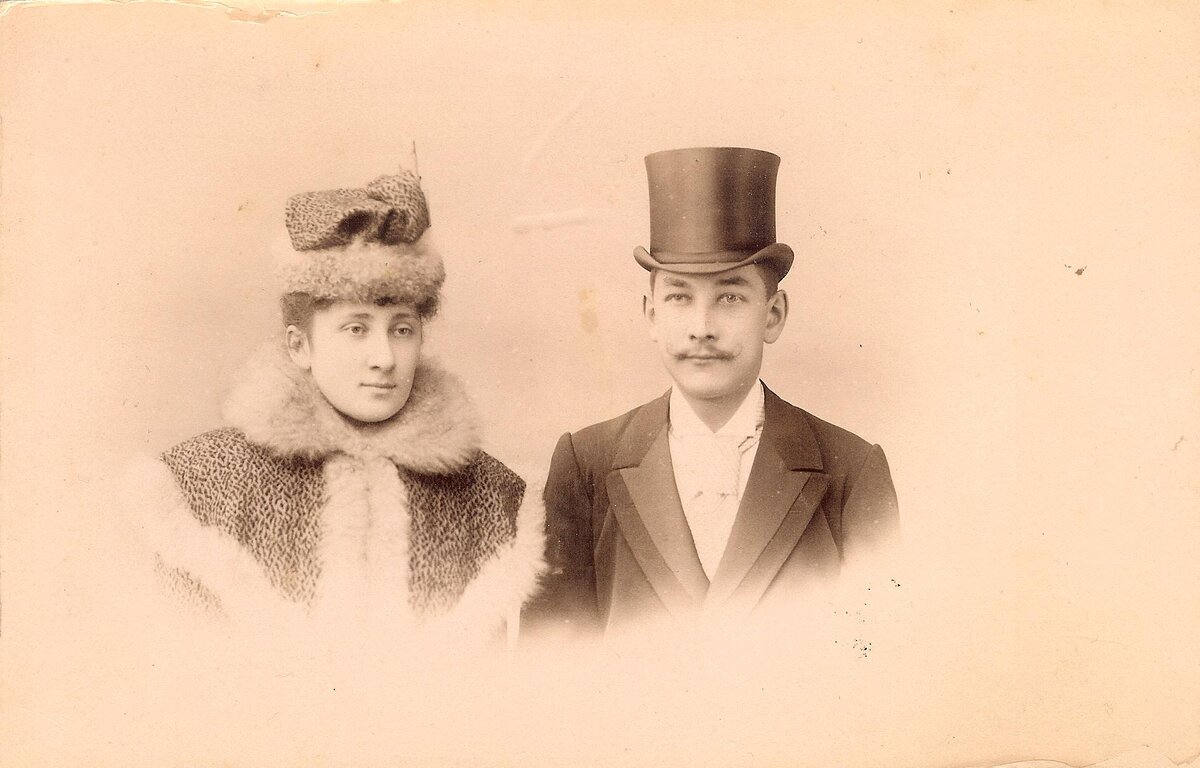 Ksenya de Lazari Vasilii Shcherbov.jpeg