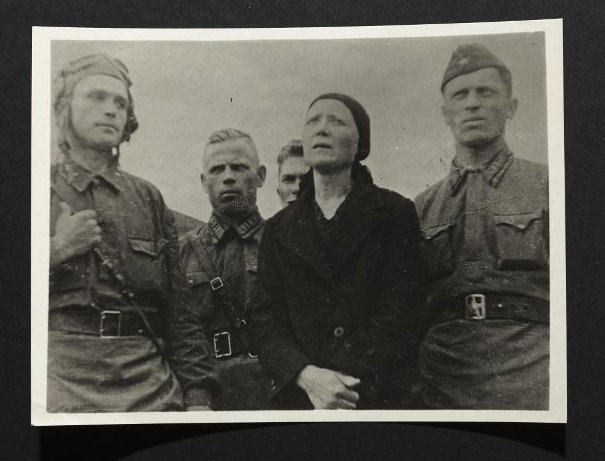 648193465.jpg
