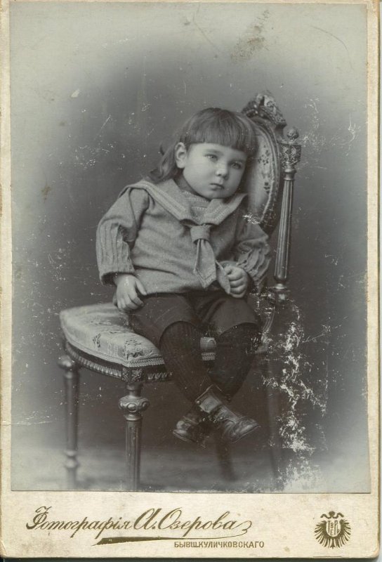 9765580.jpg