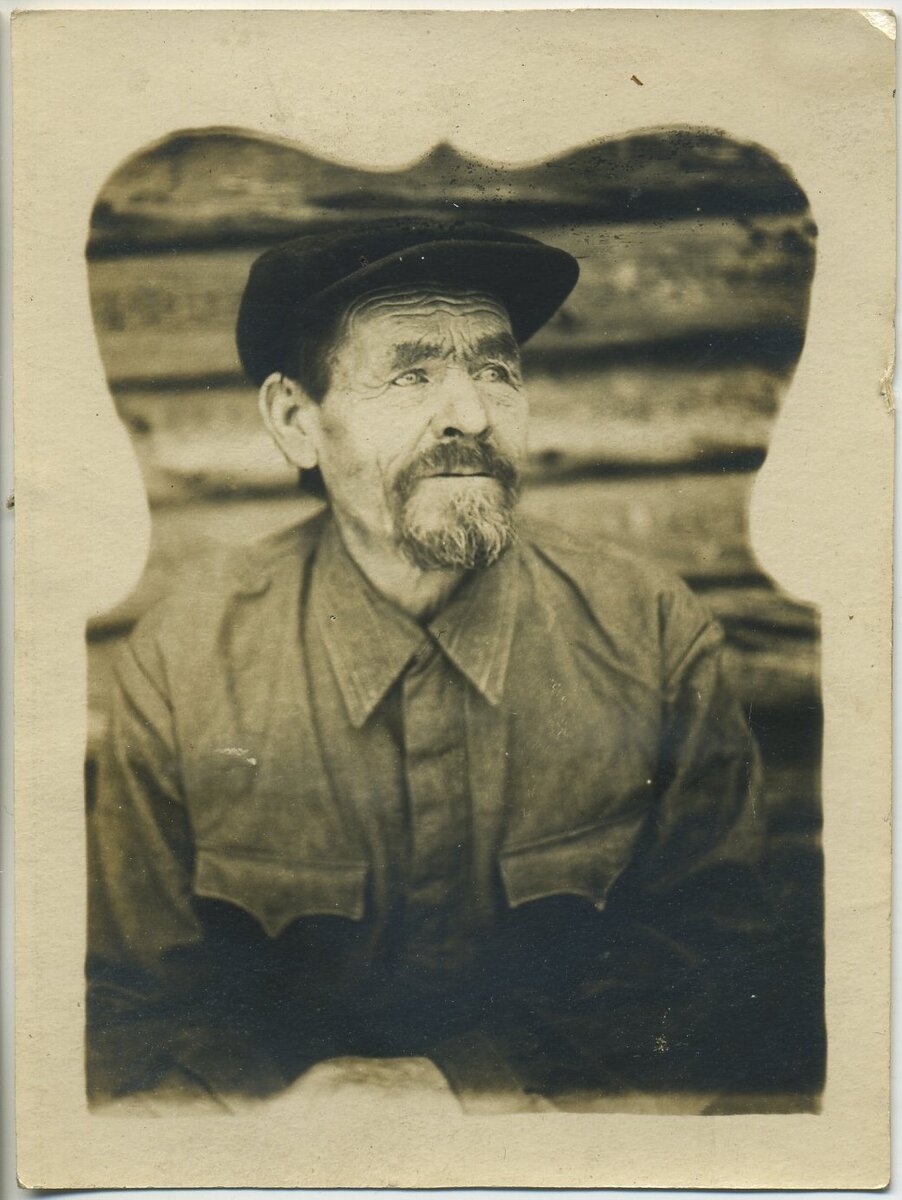 Тихвин_Земляк_Цветков.Я.А_Фото (1).jpg