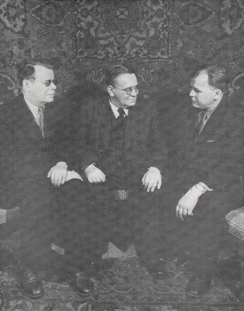 М. Исаковский, С. Маршак, А. Твардовский.  1953 г..jpg