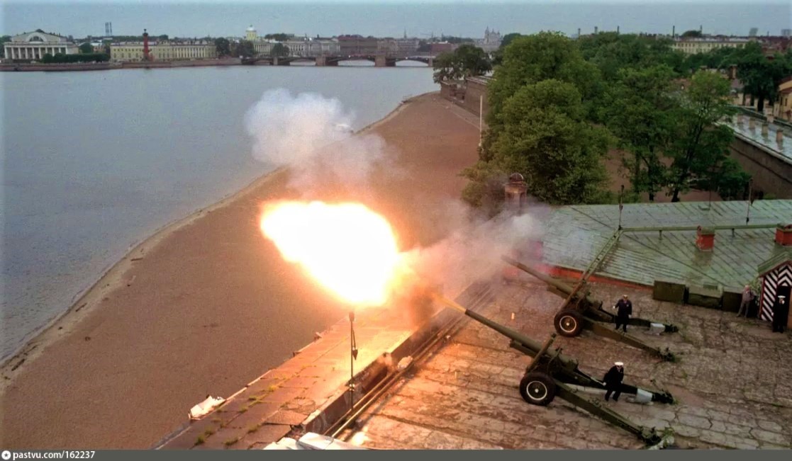 !Залп_Л-град-1997г.jpg