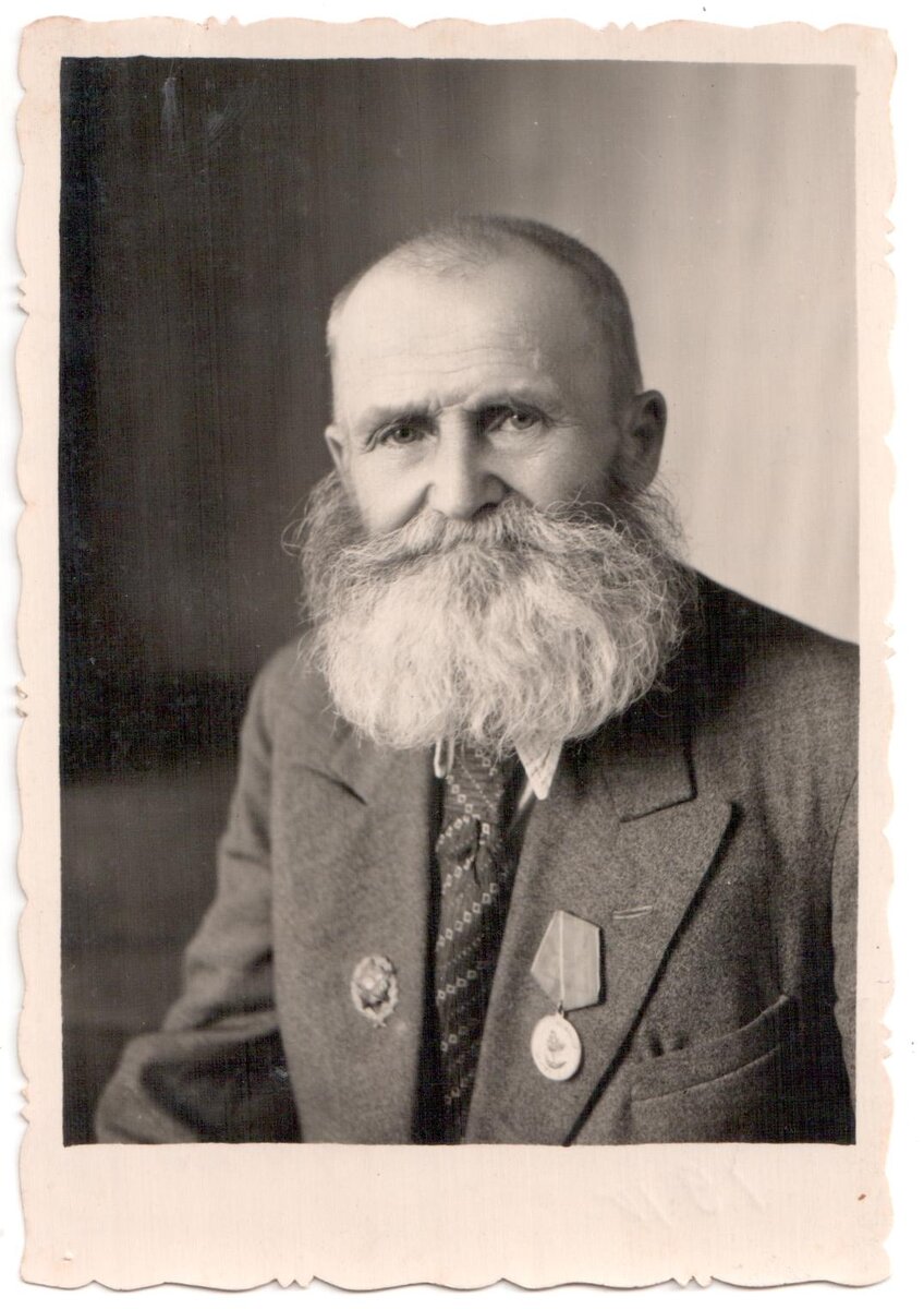 5481.9 - 0001.jpg