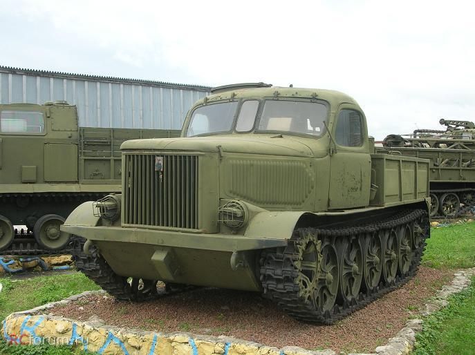 Тягач АТ-Л 1_!3.jpg