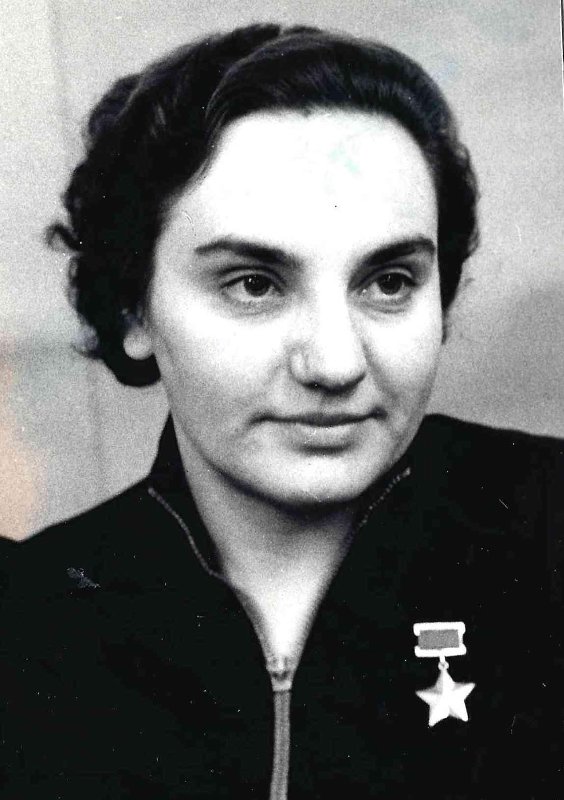 4218761.jpg