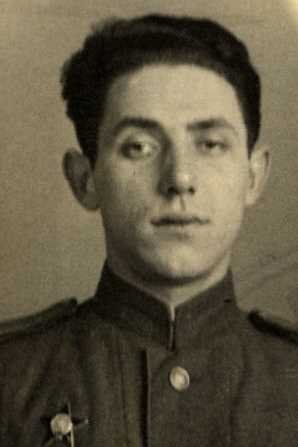 Любимов А.В. 1945 год.jpg