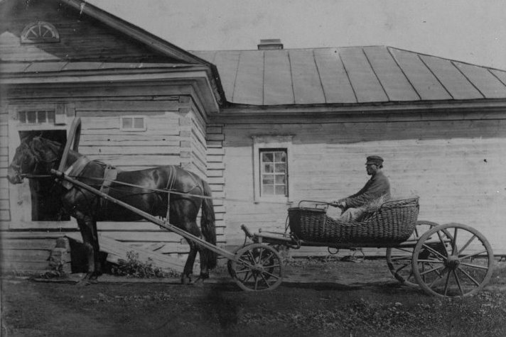 Конец XIX - начало XX в. Зарайск татантас.jpg