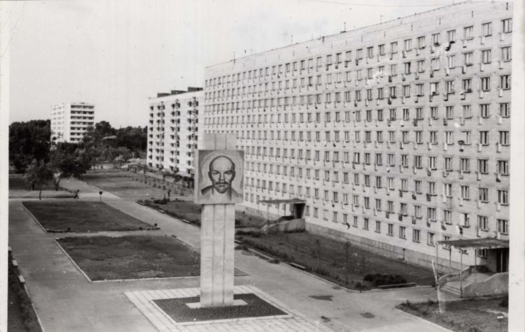 4385935.jpg