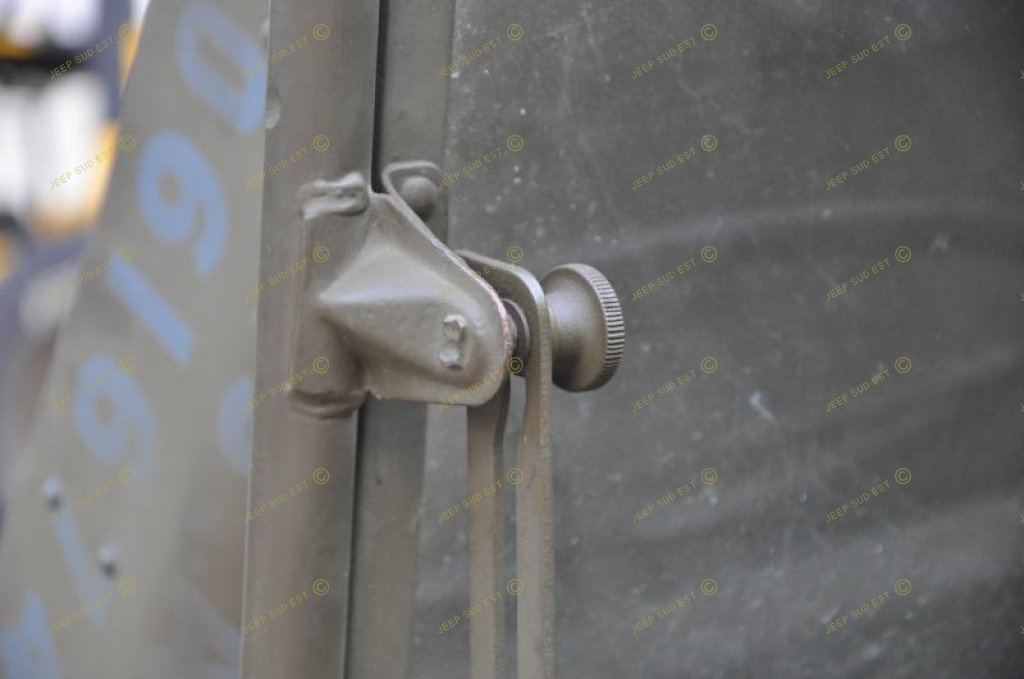 гайка ветрового окна.jpg