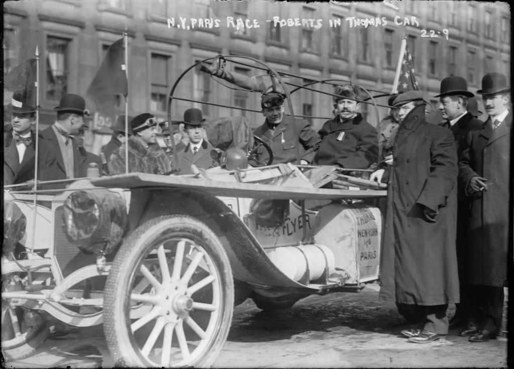 1908_New_York_to_Paris_Race,_Roberts.jpg