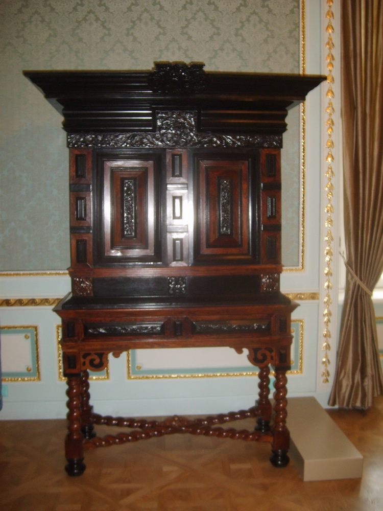 S6008006.jpg