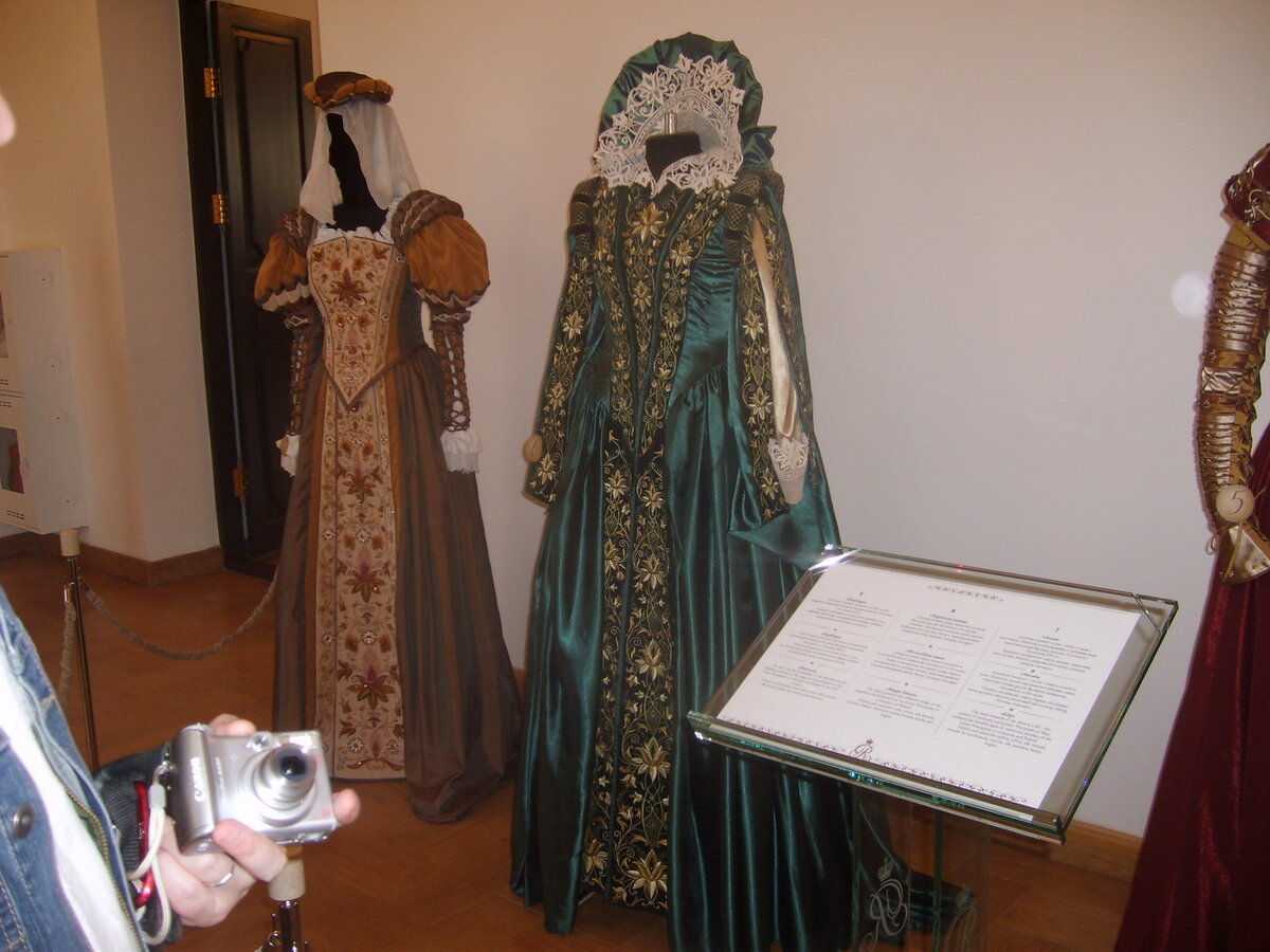 S6008049.jpg