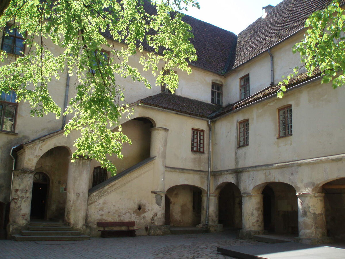 majj 163.jpg
