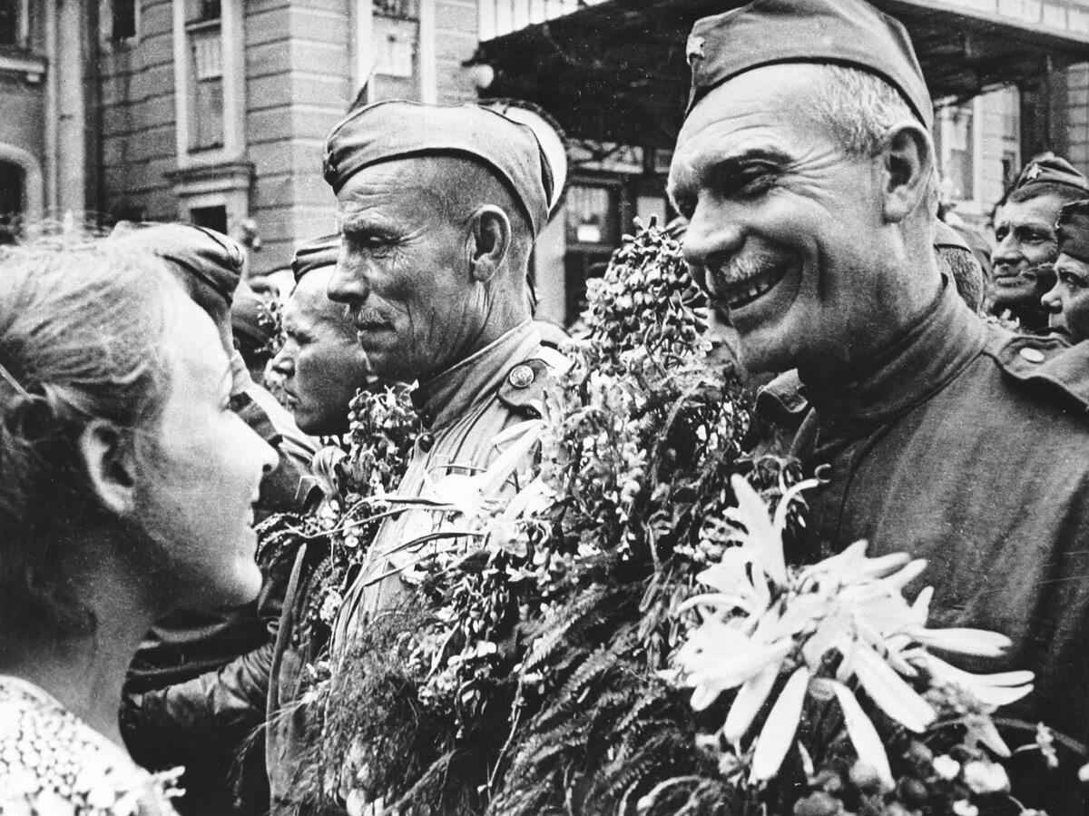 vstrecha_frontovikov.jpg