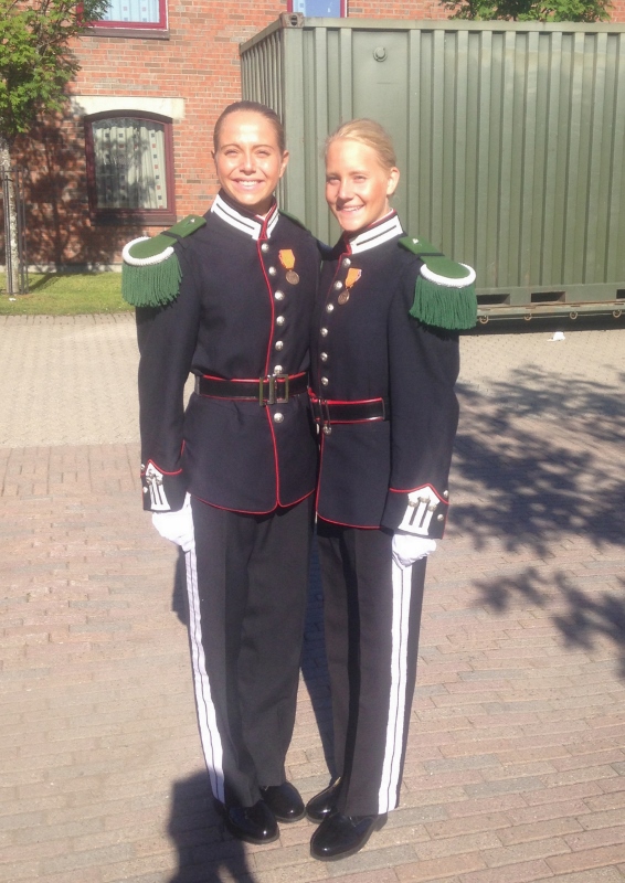kvinner-i-militæret-566x800.jpg