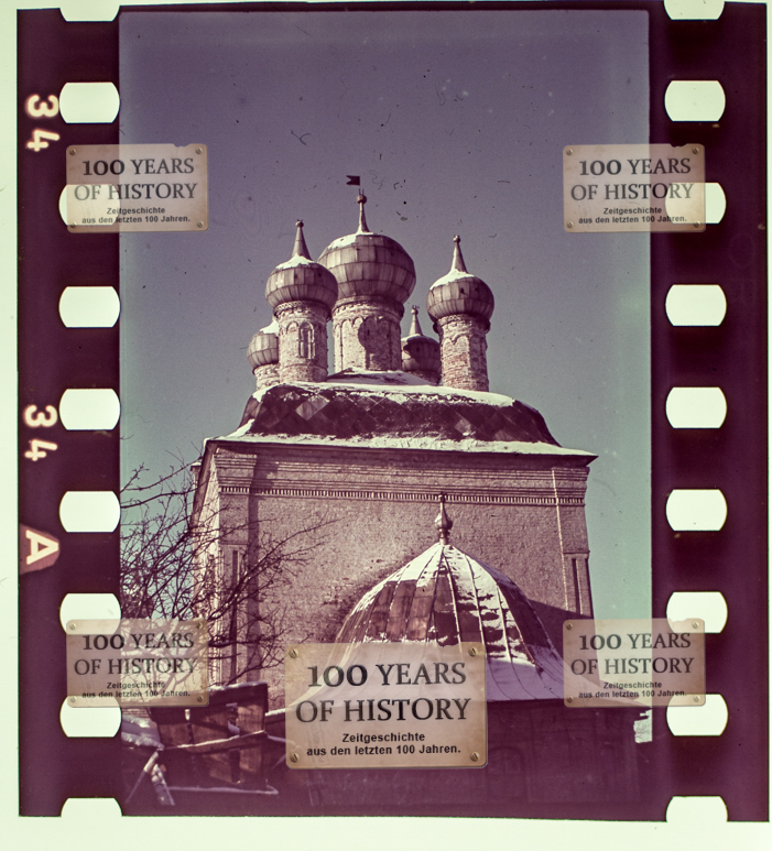 Orig. Farbdia Dia Kirche Kathedrale Smolensk Russland Soldaten im Einsatz und vi17.jpg