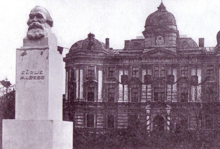 8Marx-1-.jpg