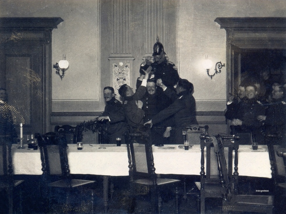 1915.jpg