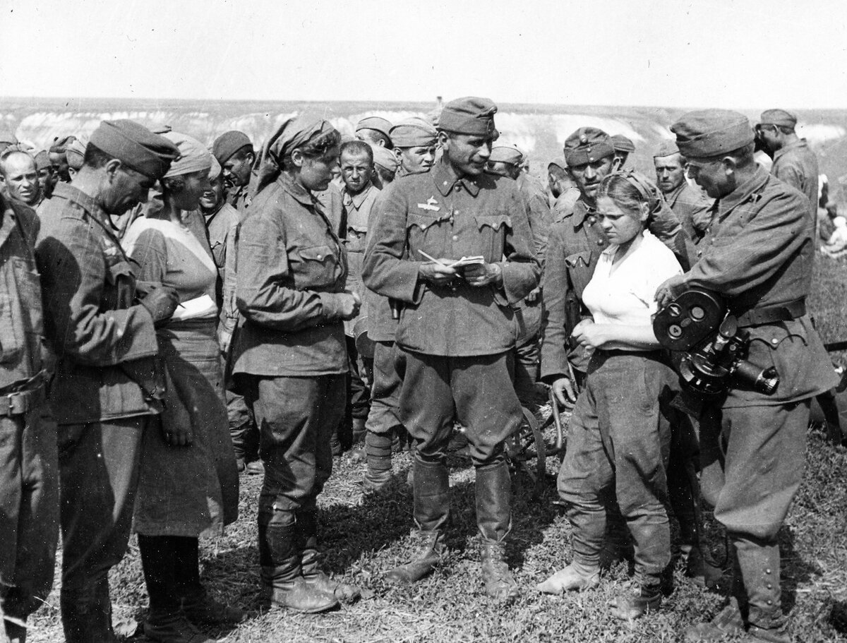 что русские солдаты делали с немками в берлине