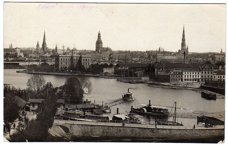800px-Riga_panorama_from_pardauga[1].jpg