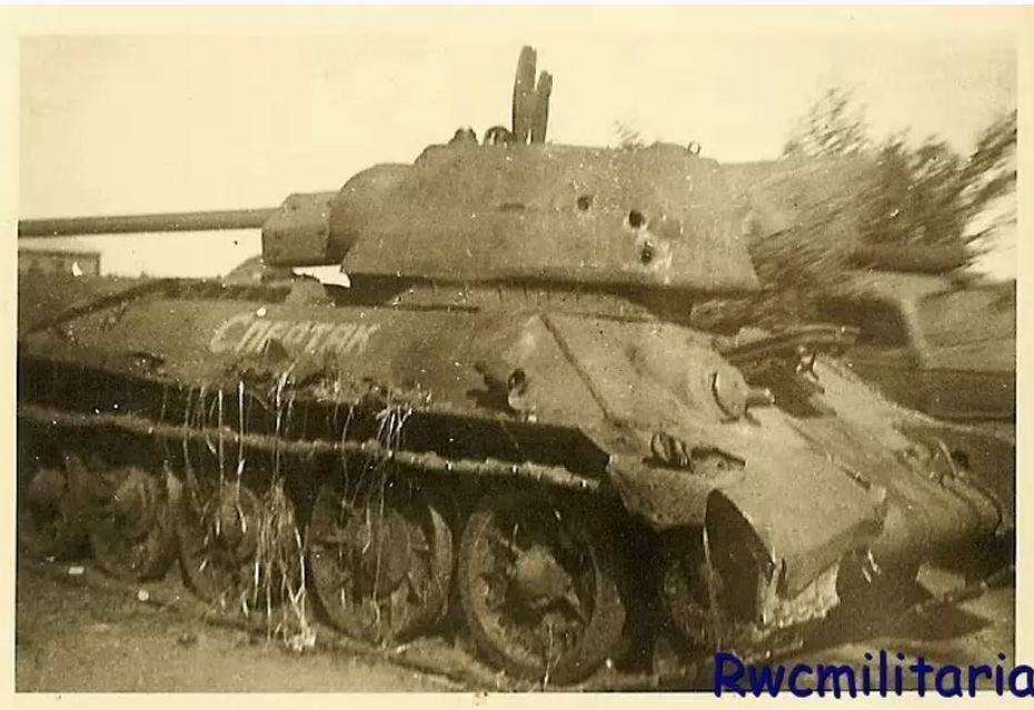 Т-34-76..Спартак... _уничтожен-_.jpg