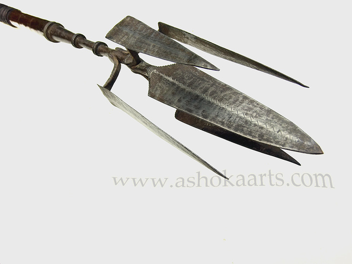 mutli-bladed-tiv-african-spear-6-3327.jpg
