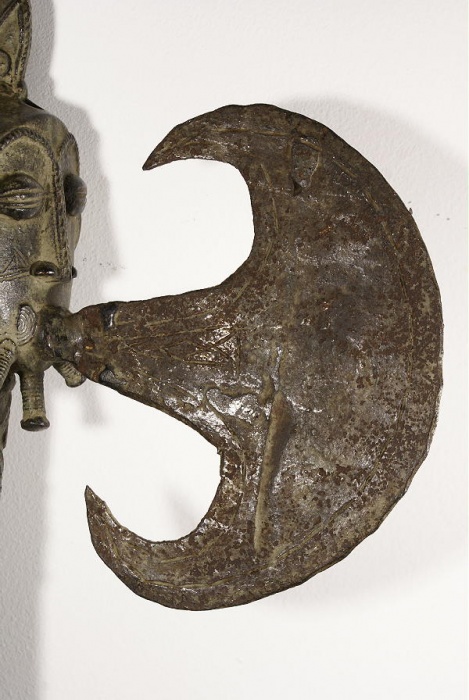 1232192228arme-sceptre-africain-ife-benin-01-9.jpg