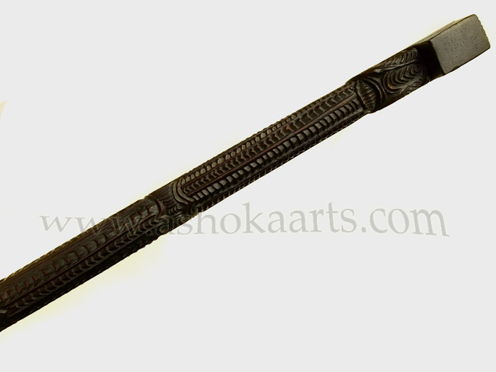 maori-war-axe-toki-kakauroa-with-fine-carving-8-5049.jpg