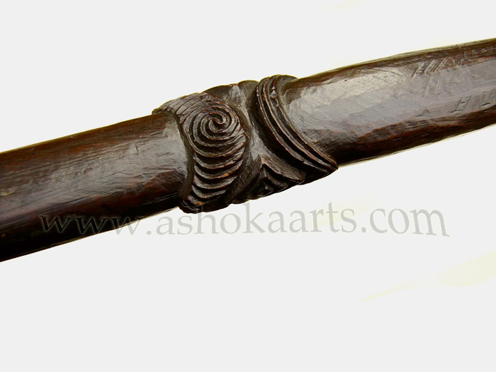 maori-war-axe-toki-kakauroa-with-fine-carving-14-5051.jpg