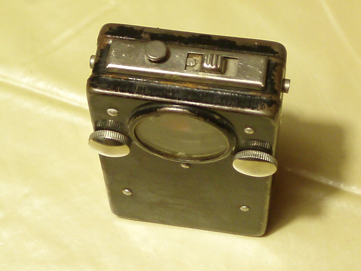 9865211_025.jpg
