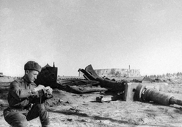 war-photojournalists-03.jpg