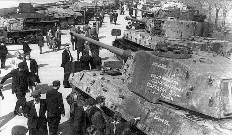 89.i.wystawkaobrazcowtrofejnogowooruzhenija.bronetankowyjotdel.1945g.jpg