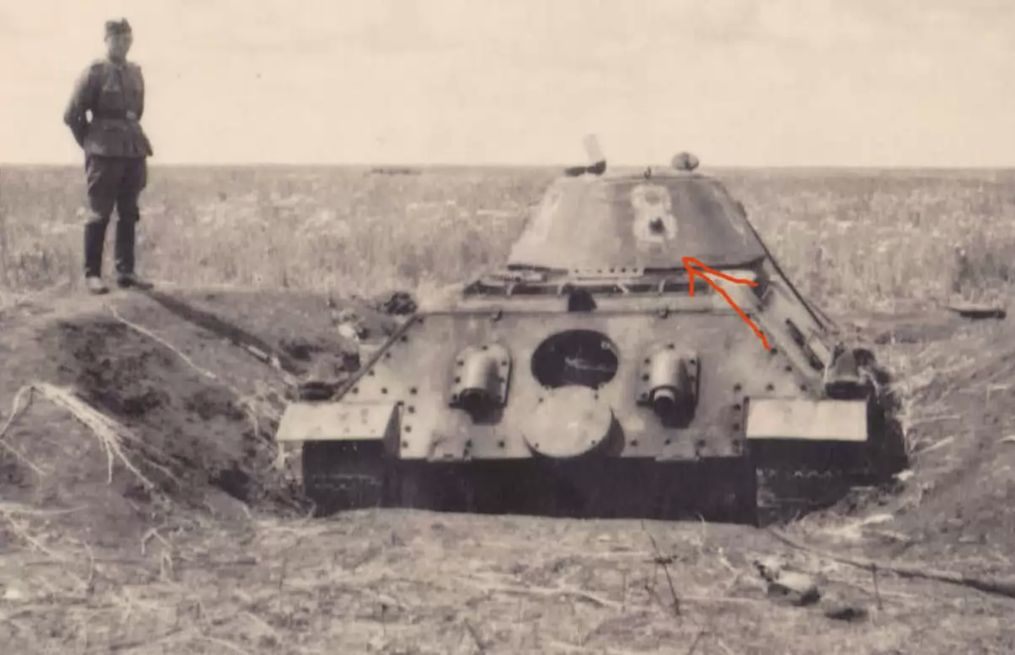 Т-34-76_№ 8 брошен.июнь 1942г.jpg