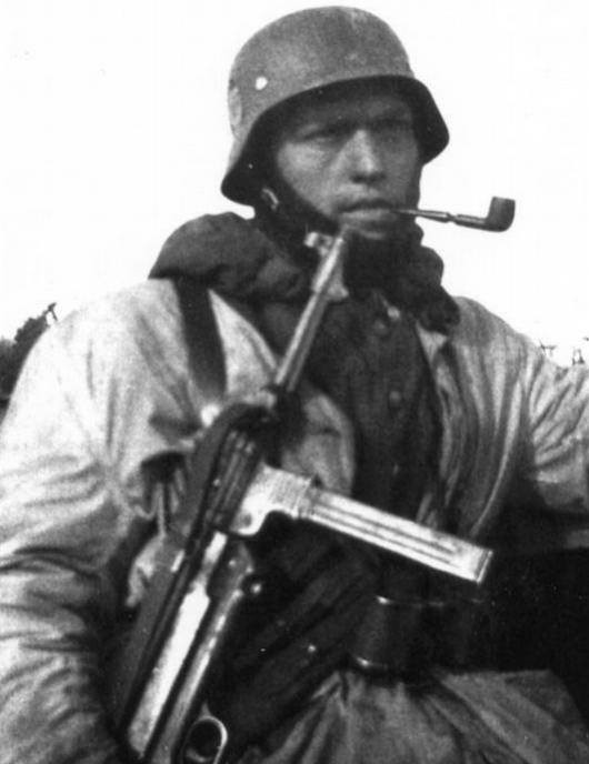 vermakht_nemetskiy_avtomat_mp_40_foto.jpg