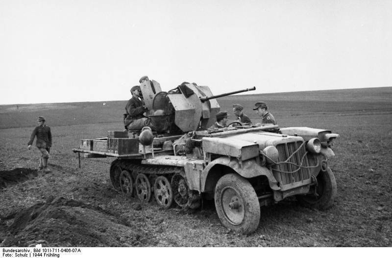 1378960858_2cmflak3809.jpg