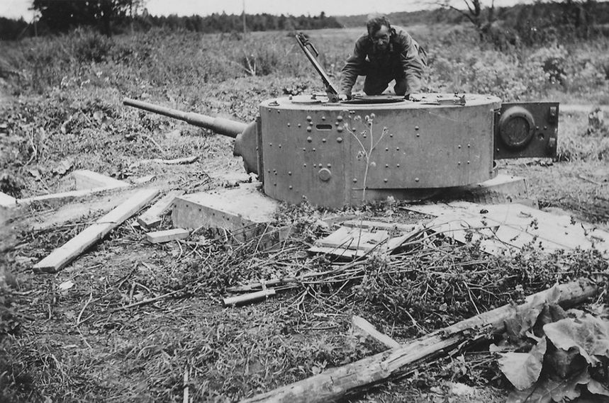 дот_Т-46_р-н г.Ропша_1941г.JPG