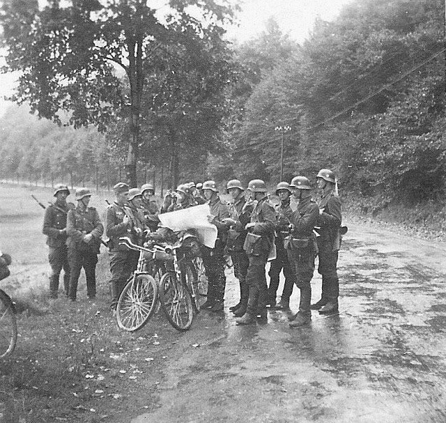 dlyakota.ru_istoriya_velosipedy-na-voyne-okolo-100-foto_35.jpeg