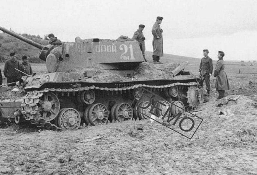 КВ-1..Храбрый..№ 21 подбит 13.08.42_р-н д.Слободка.Орлов.обл!.JPG